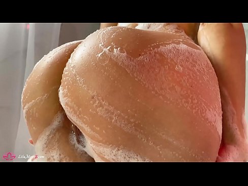 ❤️ Donkerkop masturbeer poes met vibrator tot intense orgasme in stort ❤❌ Pornovideo by ons ❌❤