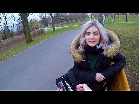 ❤️ Sluk 'n vreemdeling se warm kom vir geld - blowjob in the park deur Eva Elfie ❤❌ Pornovideo by ons ❌❤